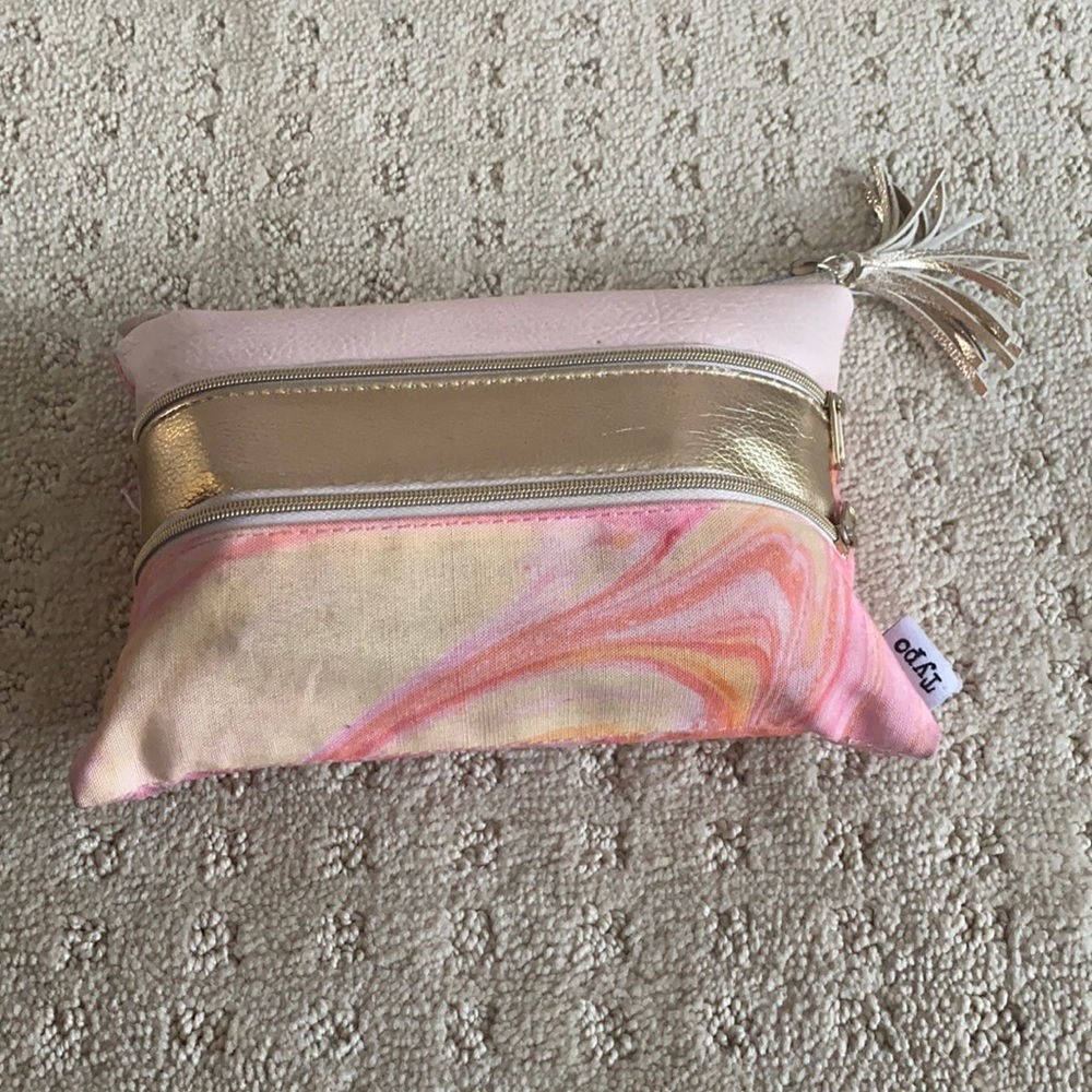 Typo super cute pencil case!